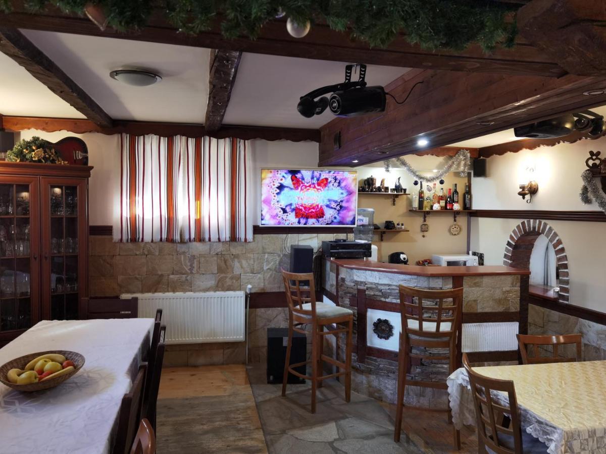 Mira Guest House 도브리니쉬트 외부 사진